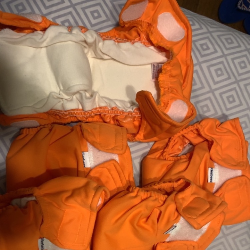 Lot of 6 gerber pocket diapers